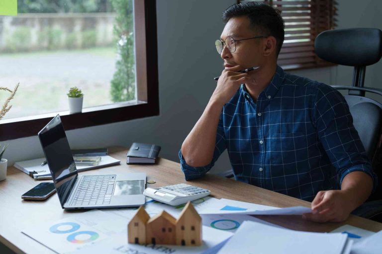 Desafios e tendências do mercado imobiliário em 2025 (Fonte: Larya)