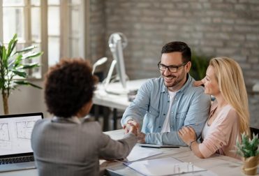 Como vender um imóvel financiado: é possível e como fazer? (Fonte: Larya)