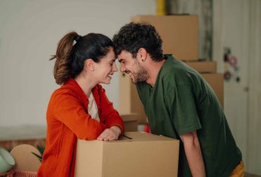 Financiar imóvel de R$ 2 milhão em 2026: renda mínima, parcela inicial, uso do FGTS, taxas SFH e ranking dos bancos mais baratos.